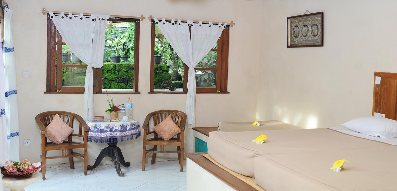 Puri Brata Hotel Parangtritis Exterior foto