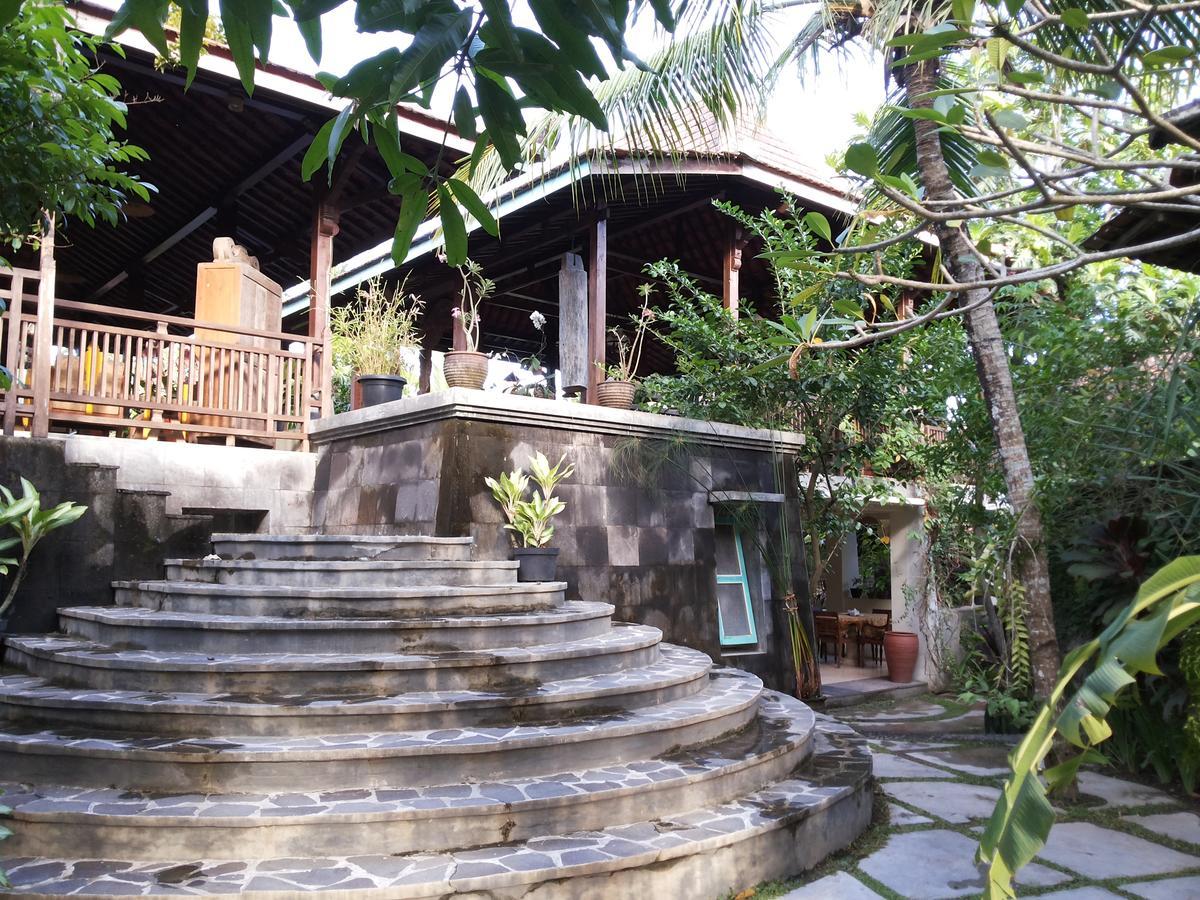 Puri Brata Hotel Parangtritis Exterior foto